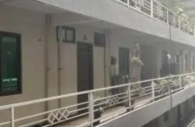 Space Boys Hostel